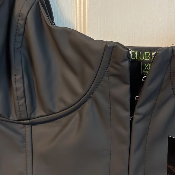 BRAND NEW CLUB EXX Corset Crop Top - Picture 2 of 3